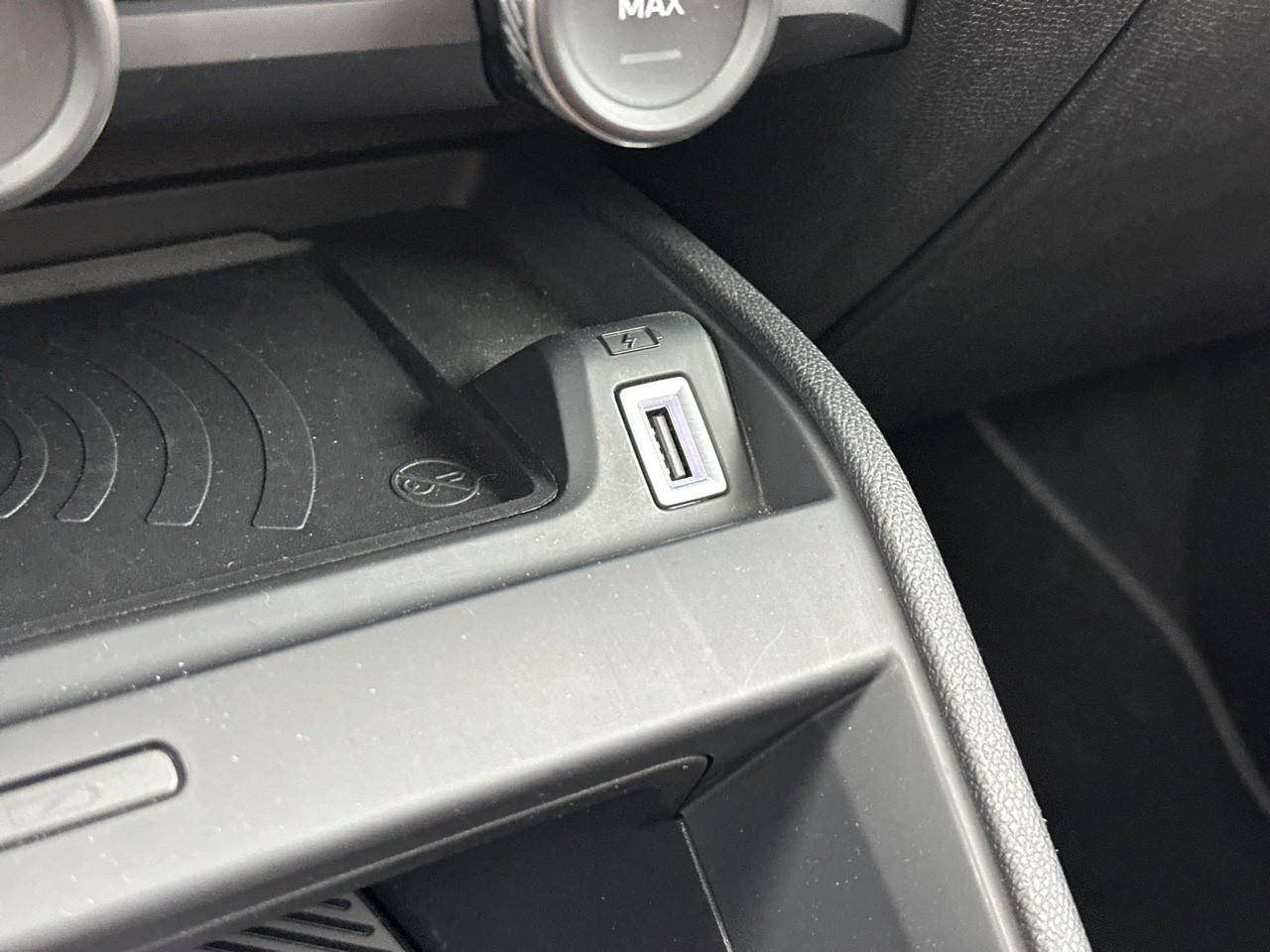 Citroën C4 puretech 130 s&s eat8 shine pack — photo 29