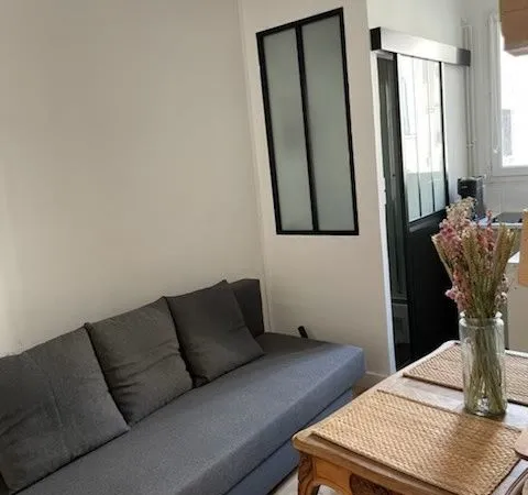 Studio 1 pièce 11 m²