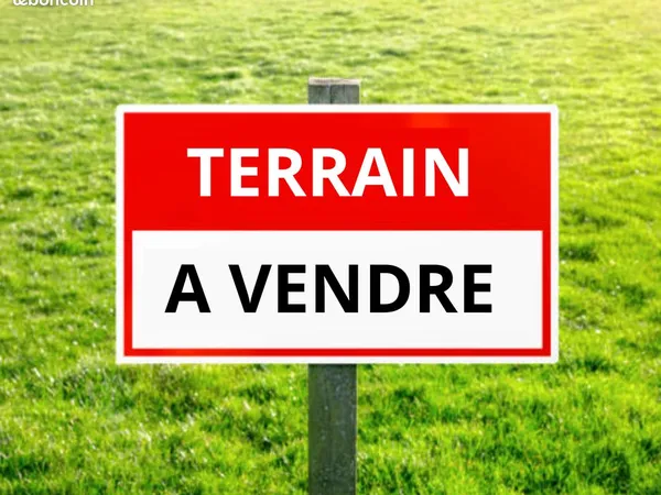 Terrain 571m2 Maulette