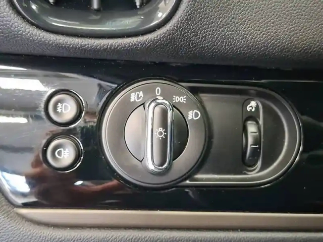 Mini Mini countryman 125 - 95 ch all4 bva6 — photo 33
