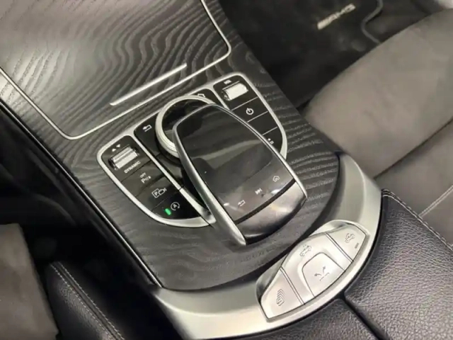 Mercedes Classe C 300 d amg line — photo 37