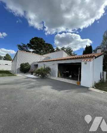 Maison 6 pièces 213 m²