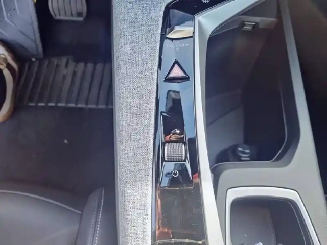 Peugeot 3008 electrique 210 ch 73 kwh — photo 20