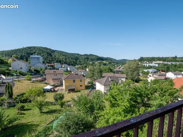 Appartement T4 avec garage et jardin