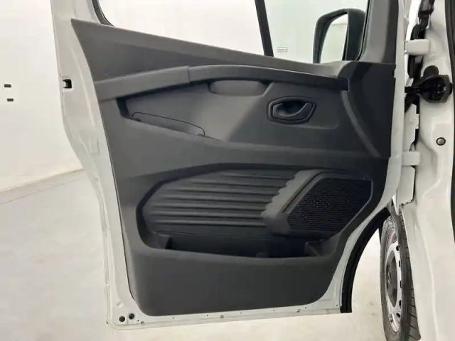 Renault Trafic fgn l2h1 3000 kg blue dci 130 — photo 9