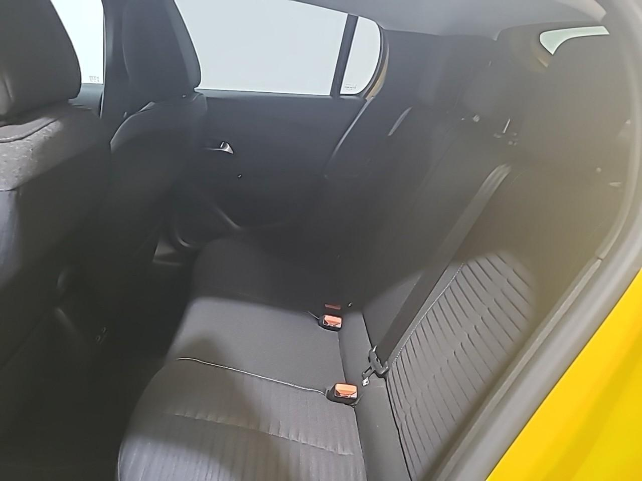 Peugeot 208 electrique 50 kwh 136ch style — photo 13