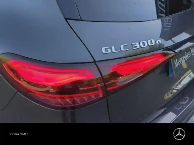 Mercedes Glc 300 e hybrid 313ch amg line 4matic 9g-tronic — photo 9