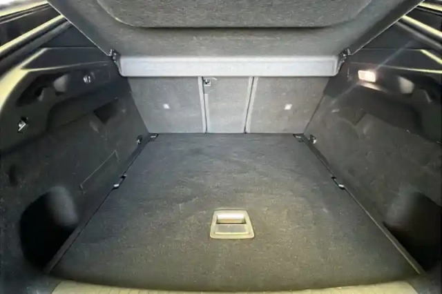 Peugeot 3008 plug-in hybrid 225 e-dcs7 — photo 13