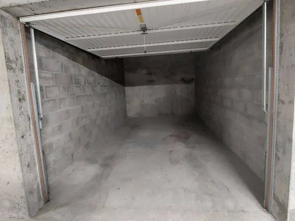 Parking 15 m²