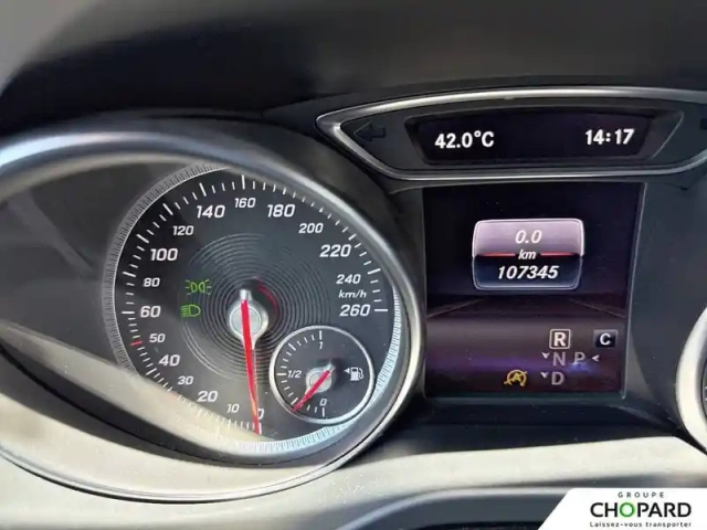 Mercedes Cla 200 d 7g-dct — photo 17