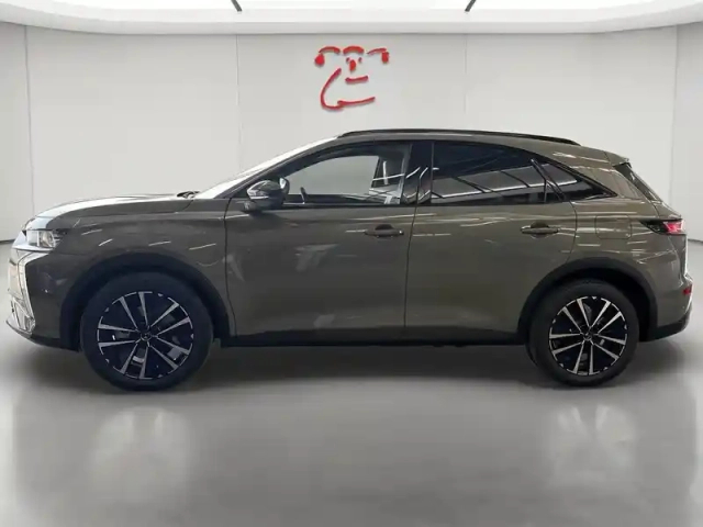 Ds Ds 7 1.6 plug-in hybrid 225ch etoile — photo 2