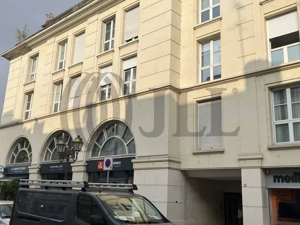 Bureaux 209 m²
