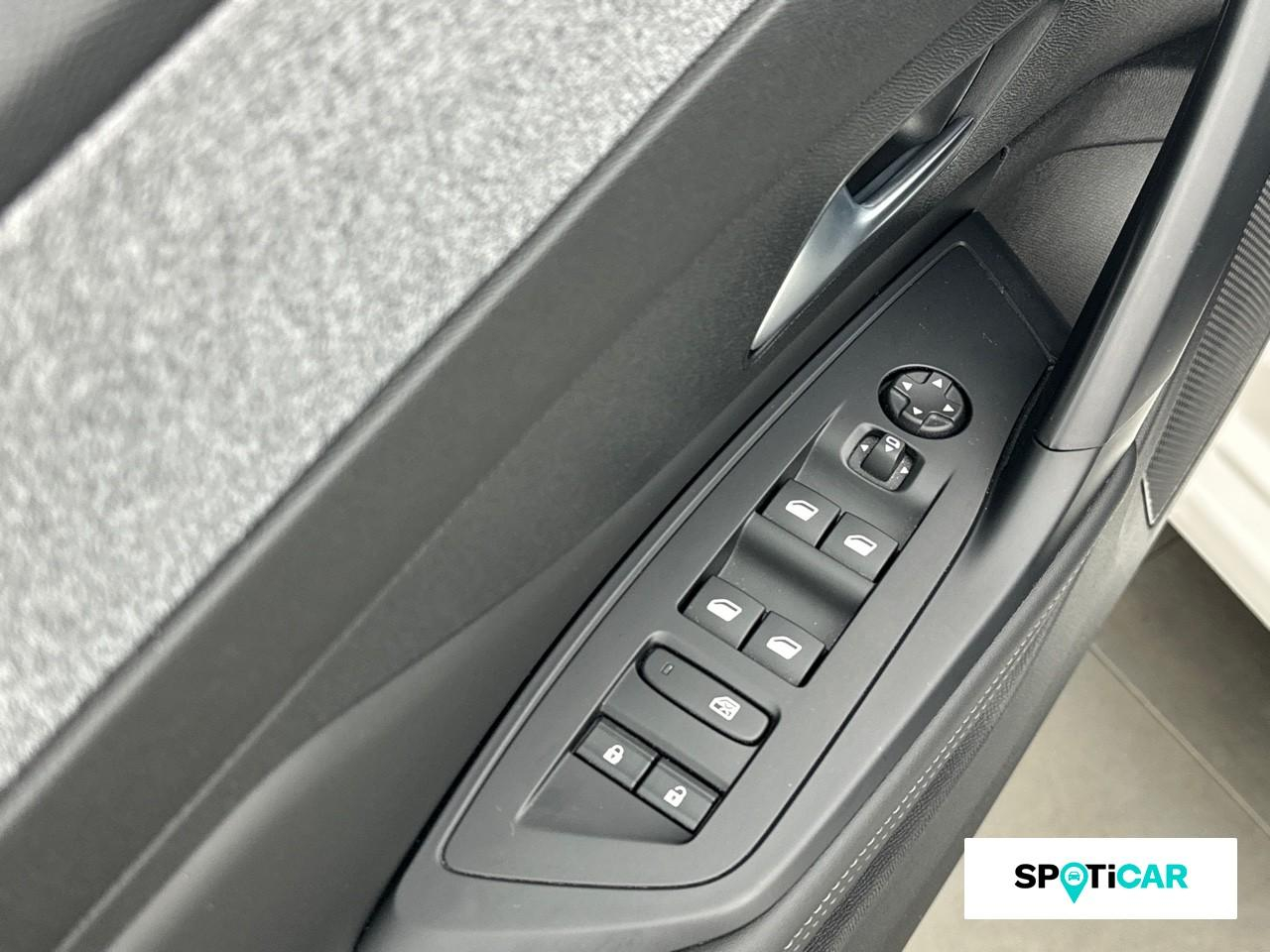 Peugeot 308 1.2 puretech 130ch s&s allure — photo 19