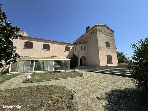 Propriété 15 pièces 455 m²