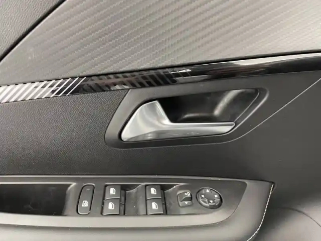 Peugeot 208 100 s&amp;s bvm6 — photo 32