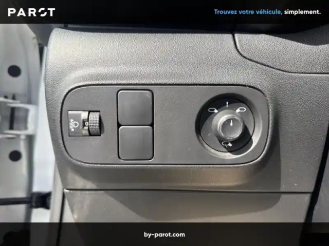 Citroën C3 1.2 puretech 110ch s&amp;s shine 120-123g — photo 19