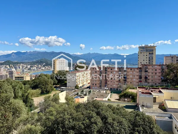 Appartement T3-bis 75 m² vue mer Ajaccio