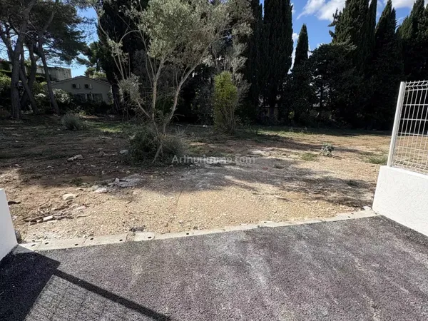 Terrain constructible 574m2 Martigues Jonquières
