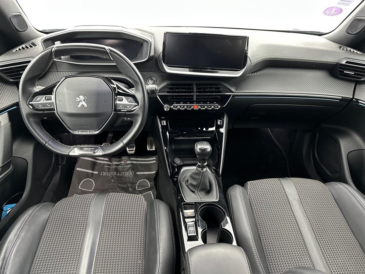 Peugeot 2008 puretech 130 s&s bvm6 gt — photo 11