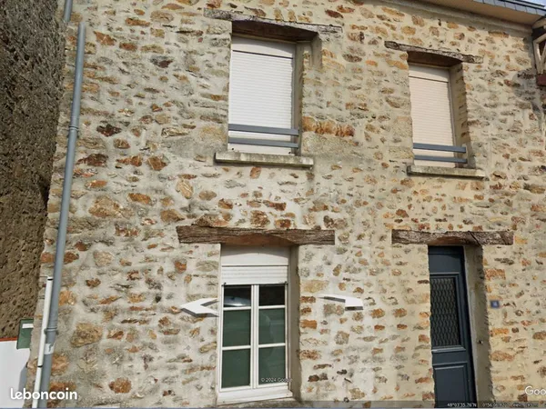 MAISON T5 96m2 centre bourg loiron