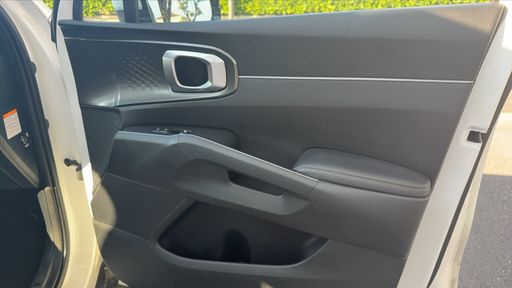 Kia Sorento  1.6 T-GDi 16V GPF 230 Hybrid BVA6 180 ch - Design – 2022 – 45166 km – Hybride essence – Boîte Automatique — photo 30