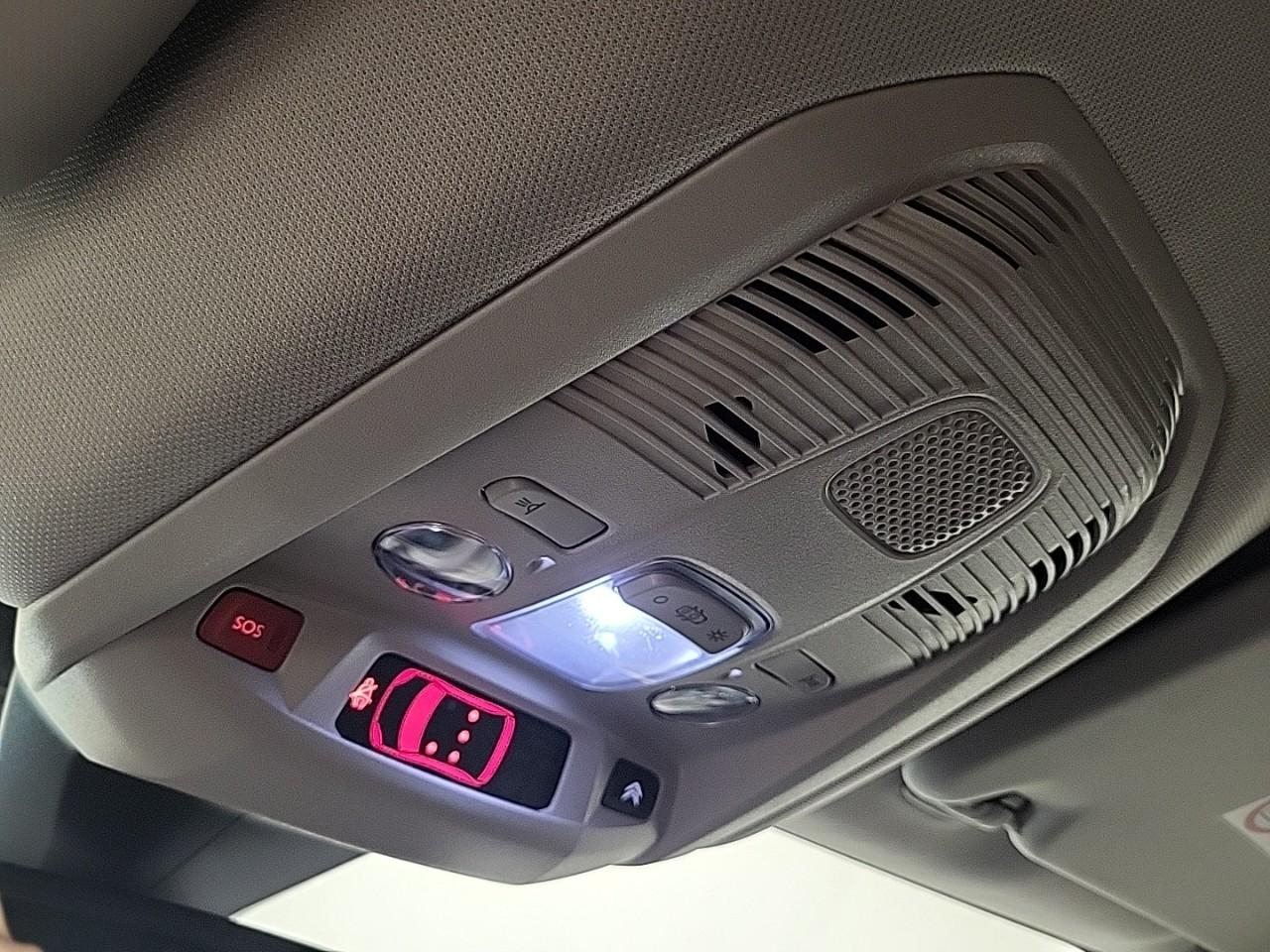Citroën C5 Aircross hybride rechargeable 225 e-eat8 shine — photo 24