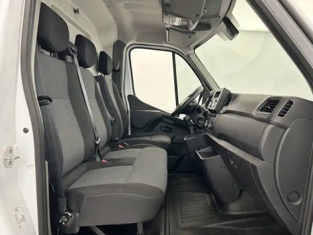 Renault Master fgn trac f3500 l2h2 blue dci 135 — photo 32