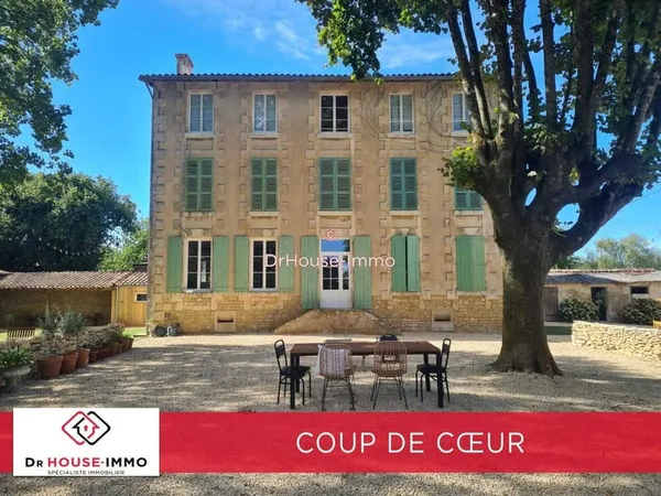 Maison 9 pièces 272 m²