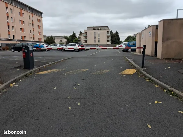 Location parking extérieur