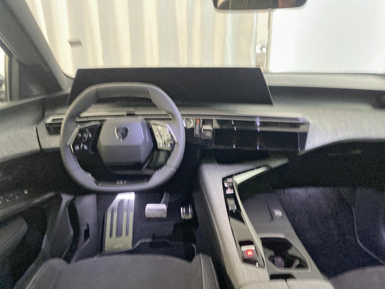 Peugeot 3008 hybrid 145 e-dcs6 gt — photo 8