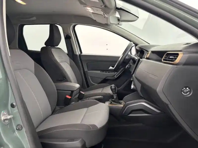 Dacia Duster eco-g 100 4x2 — photo 23