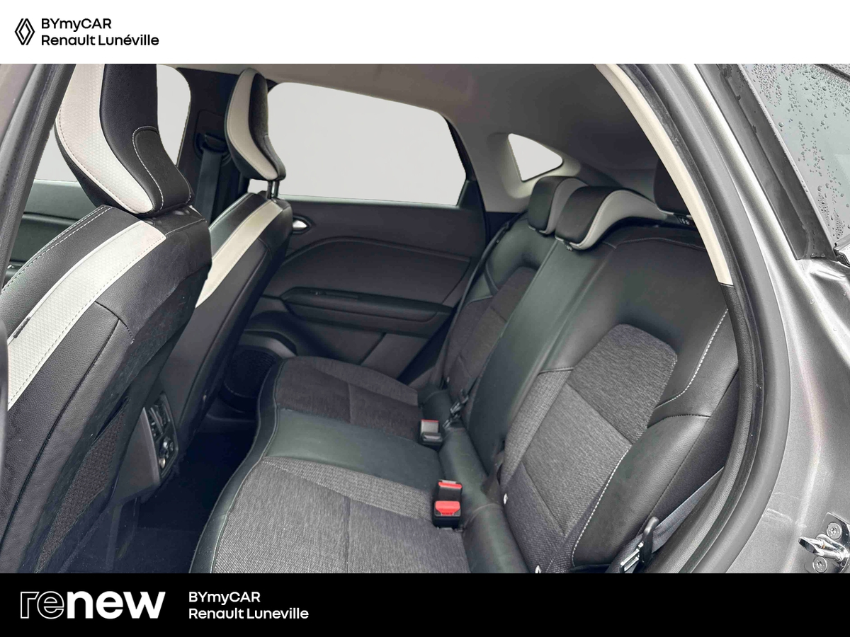 Renault Captur E-Tech full hybrid 145 — photo 12