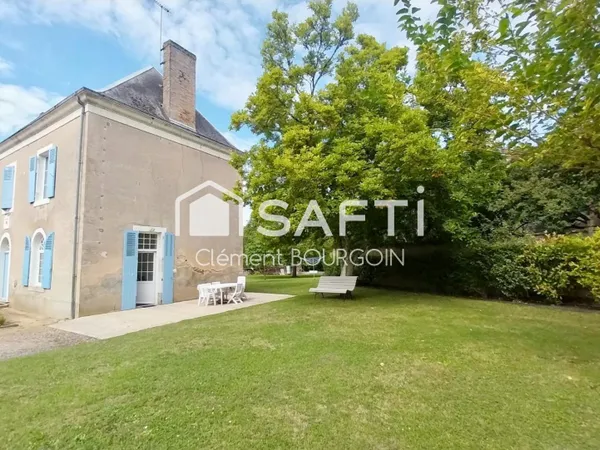 Maison de Maître Construite en 1820 de 240m2