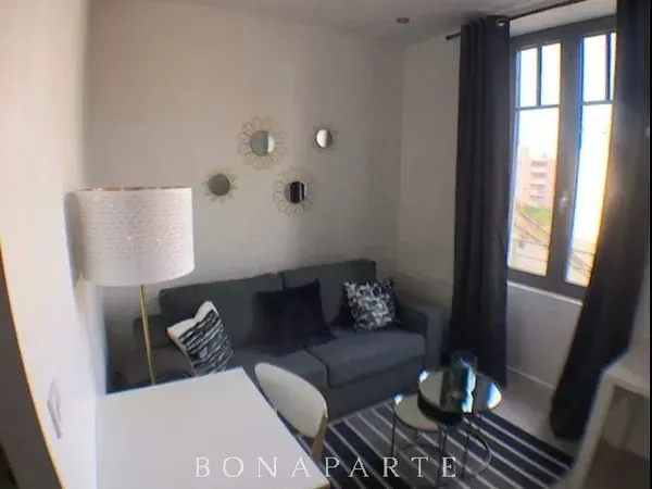 BUERS VILLEURBANNE - STUDIO MODERNE, CALME ET LUMINEUX