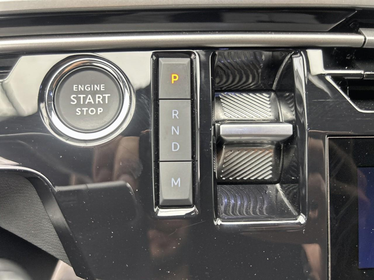 Peugeot 3008 hybrid 145 e-dcs6 allure — photo 17