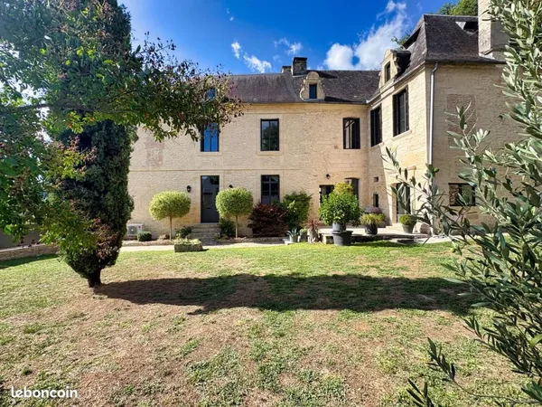 Maison 6 pièces 185 m²