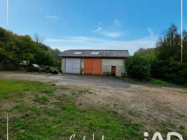 Maison 3 pièces 203 m²