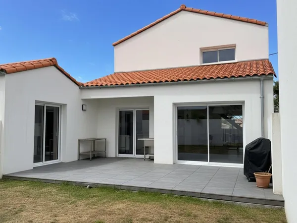 Maison contemporaine, éco-performante et lumineuse