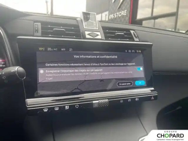 Ds Ds 7 hybride rechargeable e-tense 300 eat8 4x4 — photo 19