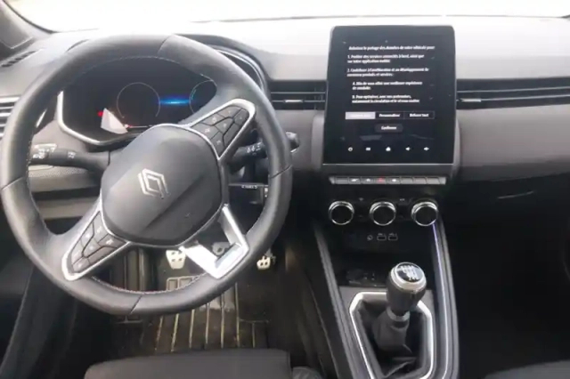 Renault Clio tce 90 ch gsr2 — photo 9