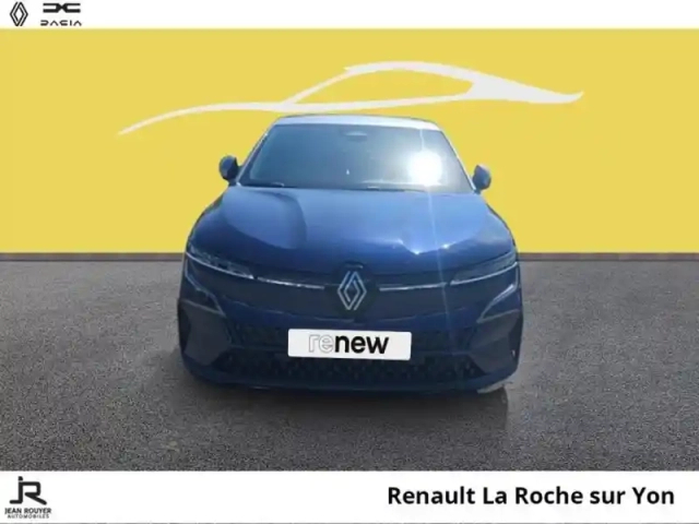 Renault Megane e-tech electric ev60 220ch techno optimum charge — photo 9