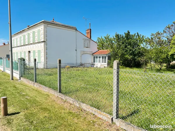Maison 9 pièces 225 m²