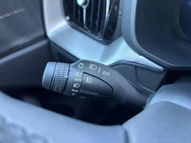 Volvo Xc60 t6 hybride rechargeable 350ch black edition geartronic 8 awd — photo 12