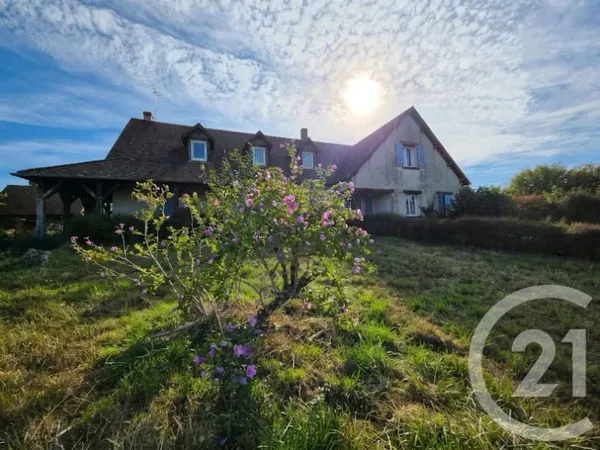 Maison 9 pièces 285 m²