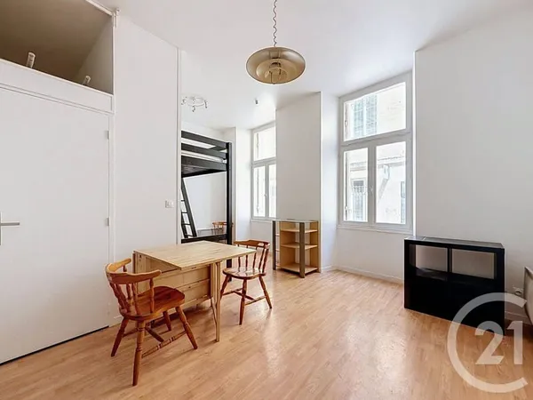 Appartement 1 pièce 27 m²
