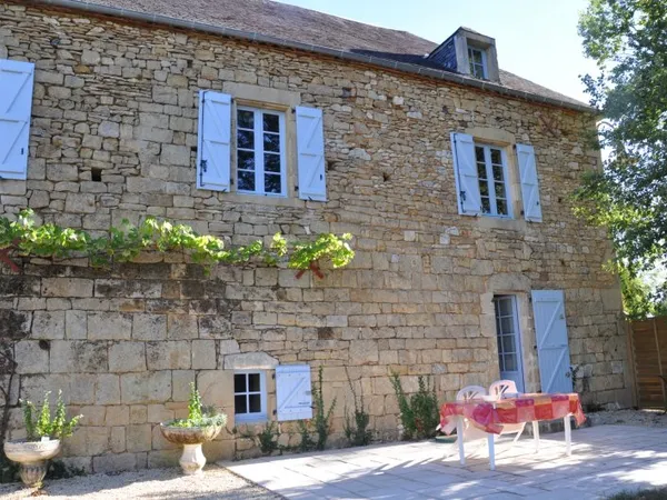 Maison 11 pièces 275 m²