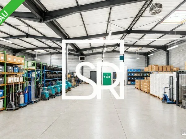 ENTREPOT - LOGISTIQUE 1605 m² CLERMONT-FERRAND