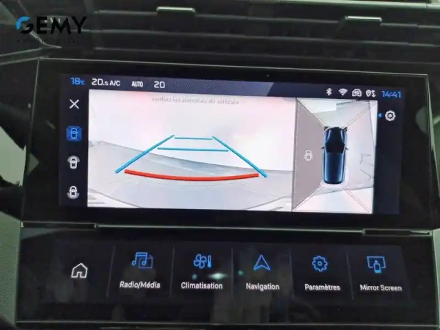 Peugeot 308 phev 180 e-eat8 — photo 15