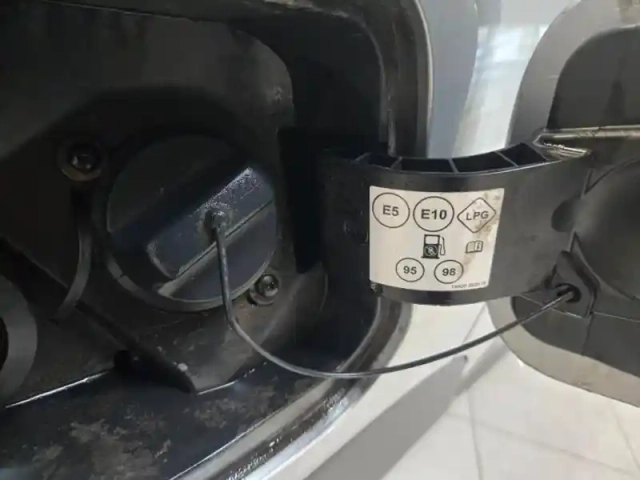 Renault Captur 1.0 eco-g 100ch evolution — photo 7