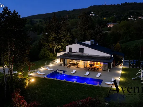 Propriété 10 pièces 438 m²